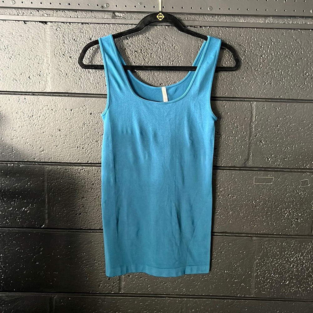 Skinny tee basic tank